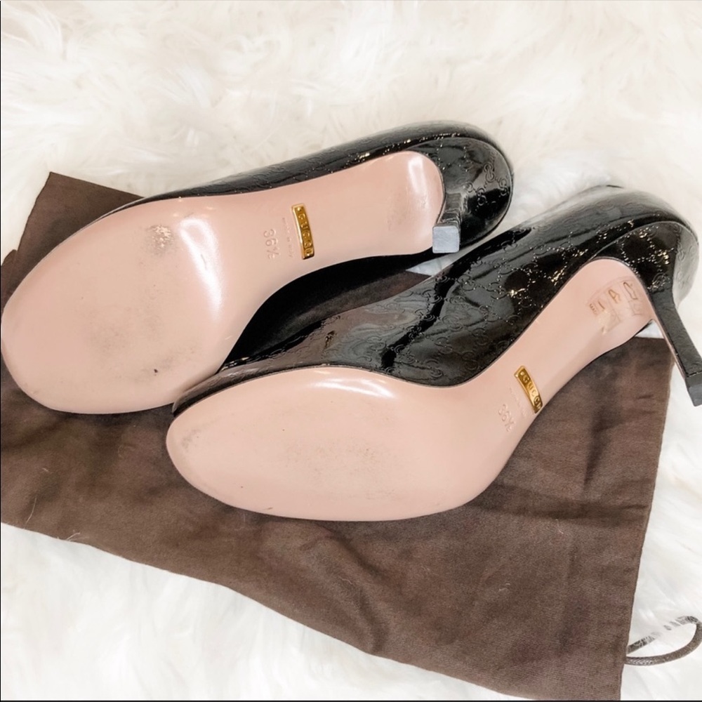Excellent Condition Authentic Gucci Logo Pump - image 4